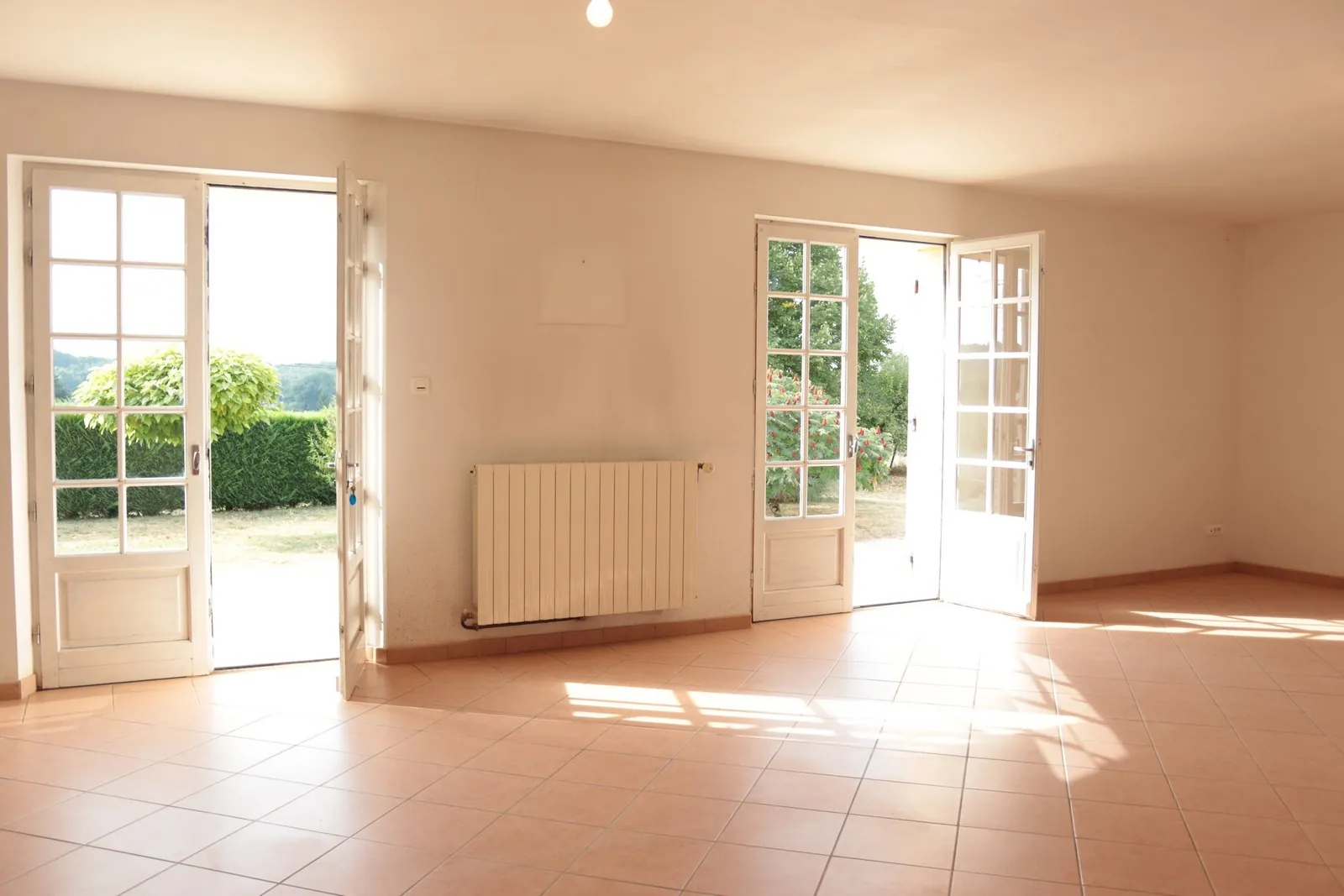 Ancienne ferme viticole à Caplong avec dépendances et terrain de 6095 m² 