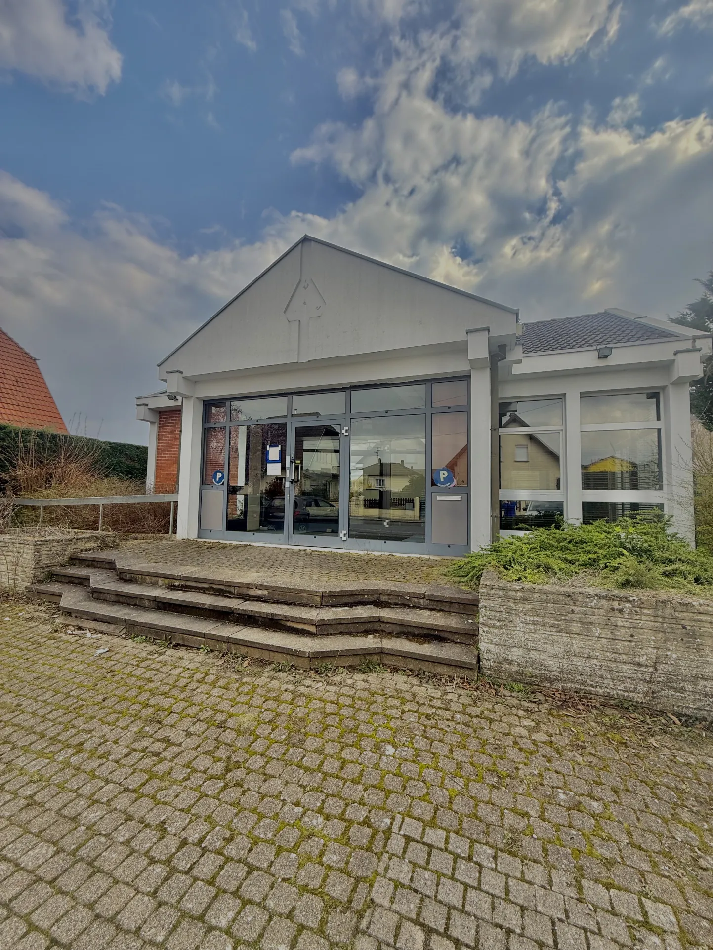 Maison de plain-pied à rénover à Staffelfelden, 101 m², terrain 4,62 ares, proximité commodités 