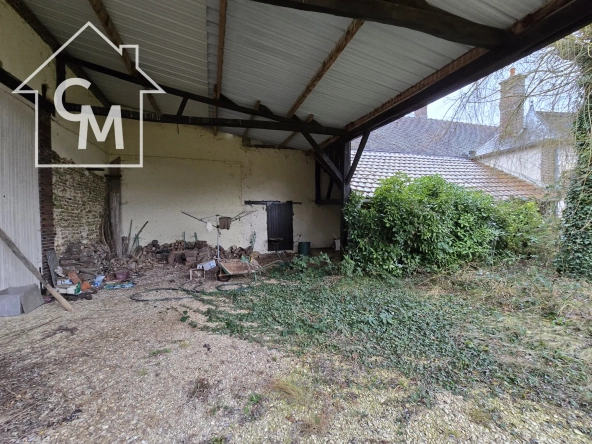 Maison avec dépendances et jardin à vendre à Fournaudin 