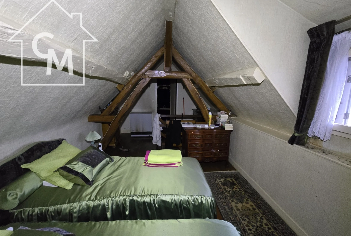 Maison avec dépendances et jardin à vendre à Fournaudin 