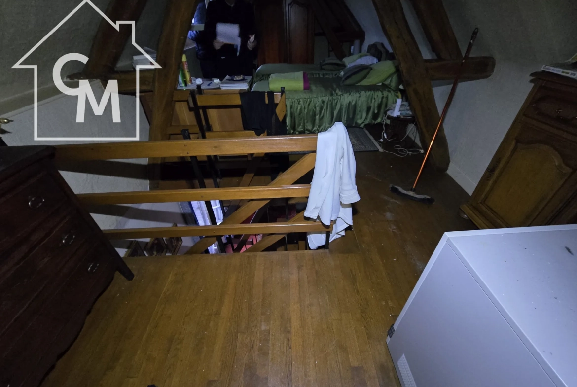 Maison avec dépendances et jardin à vendre à Fournaudin 