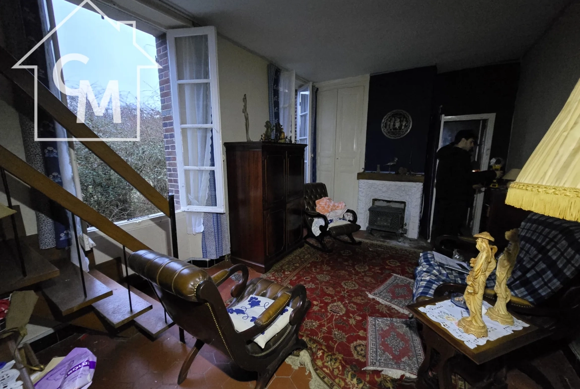 Maison avec dépendances et jardin à vendre à Fournaudin 