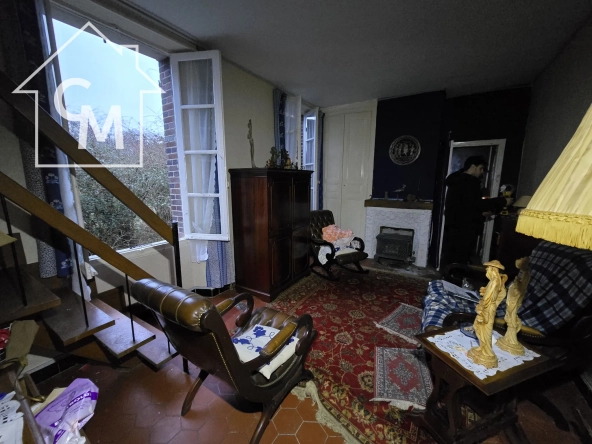 Maison avec dépendances et jardin à vendre à Fournaudin 