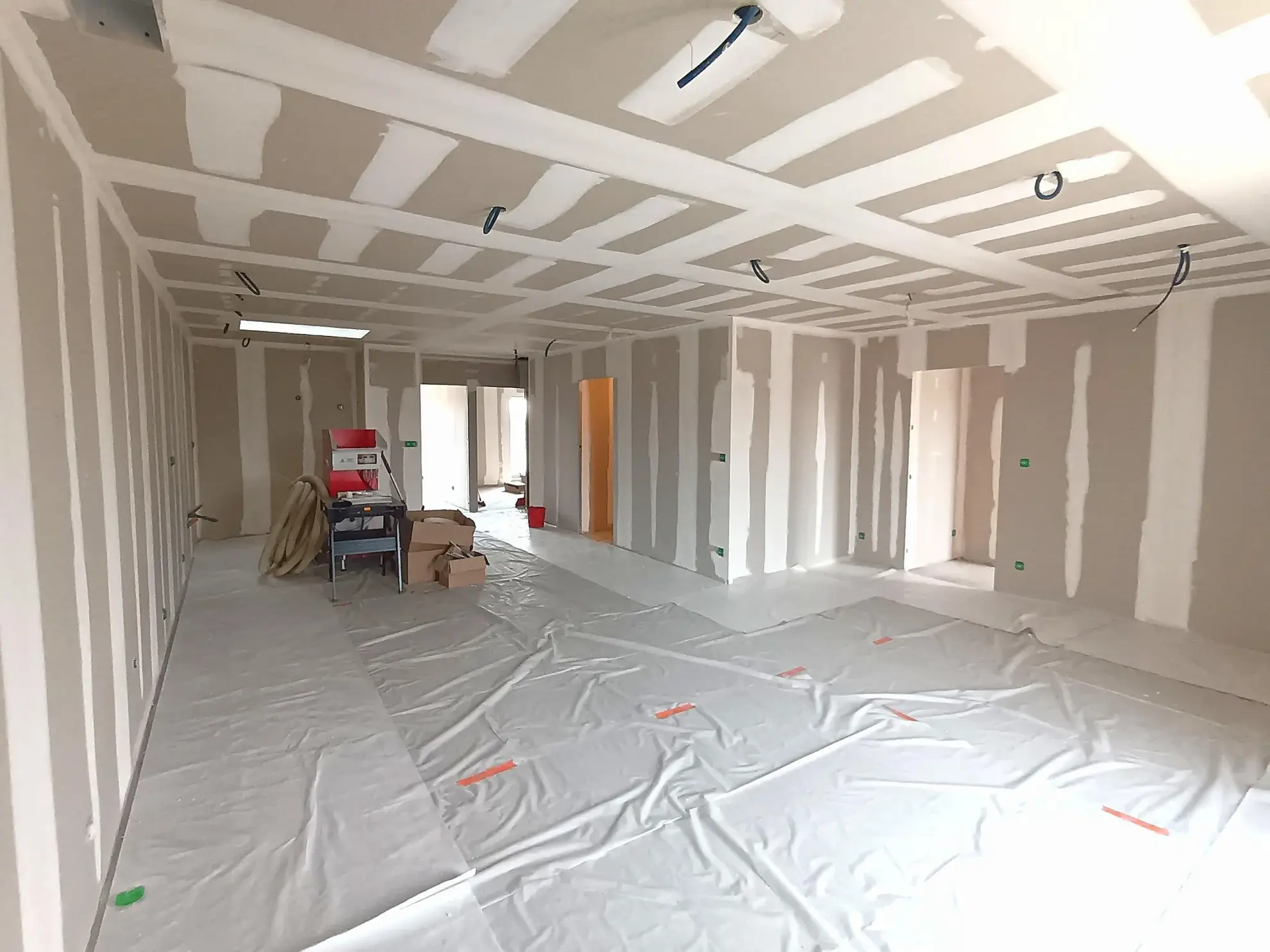 Appartement 5 pièces rénové avec terrasse à Crêches-sur-Saône 