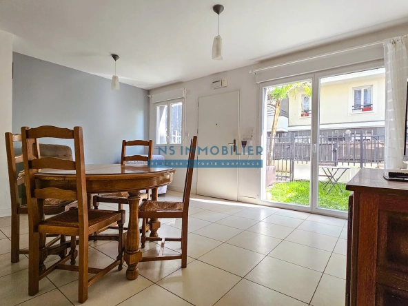 Appartement F3 Duplex avec Terrasse, Jardin Privé et Box en Sous-Sol à Sartrouville 