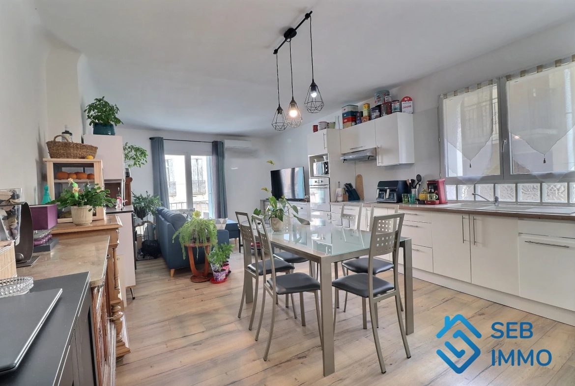 Maison de village rénovée de 129 m² à Canet-en-Roussillon, centre-ville 