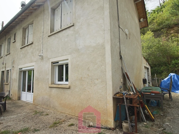 Maison à rénover de 110 m² avec grand terrain à Prayssac, Puy-l'Évêque
