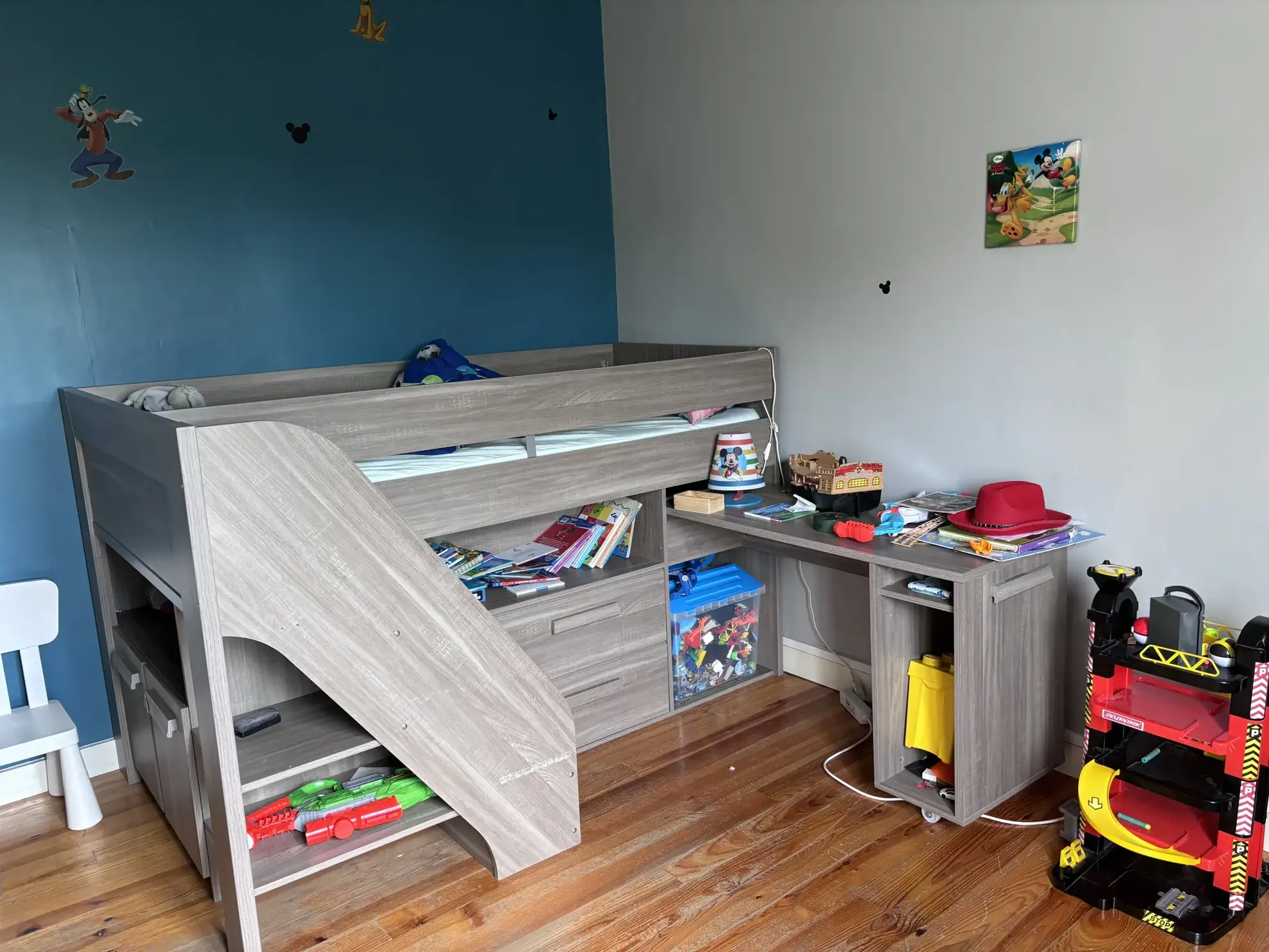 Maison avec local professionnel et habitation à Roye – 332 m² 