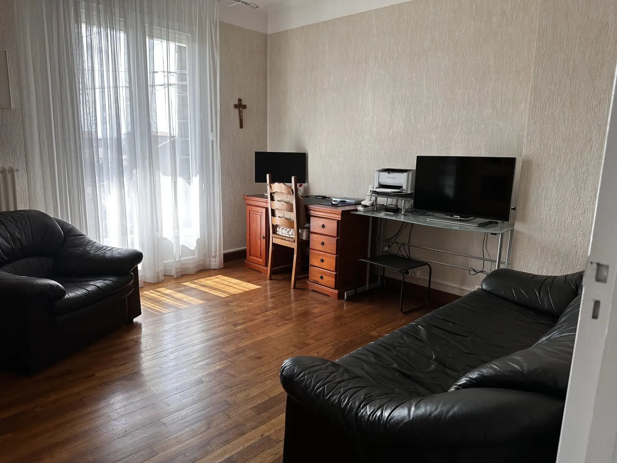 Maison à vendre à Carcassonne proche de la Cité avec 4 chambres, jardin et garage 
