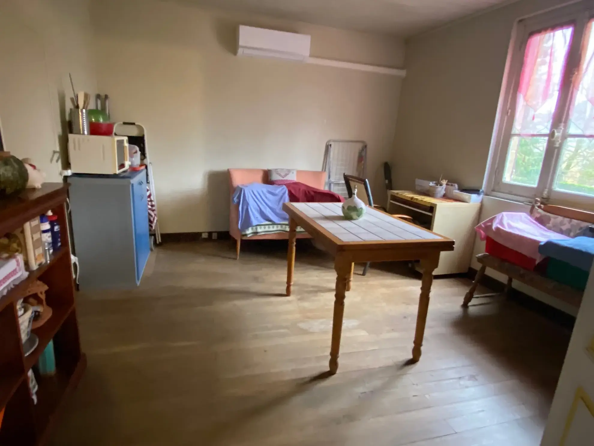 Maison de village à Sauveterre-la-Lémance avec jardin, 80 m², à rafraîchir 