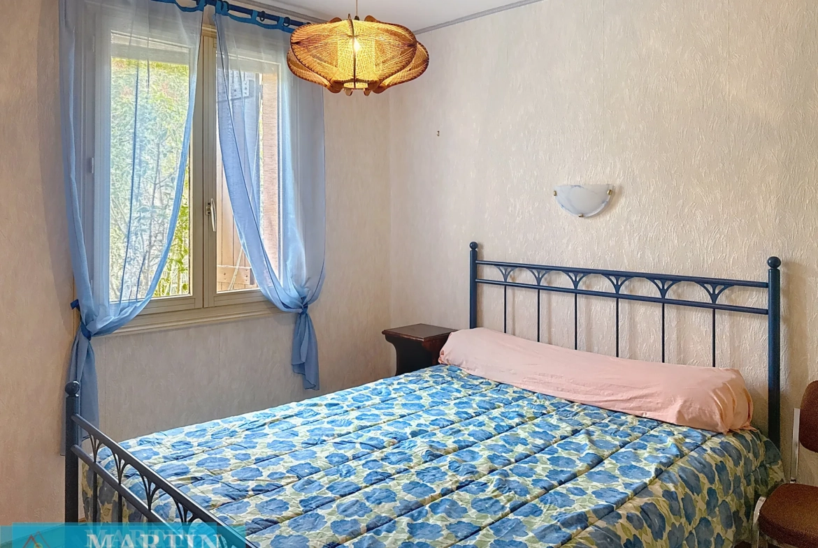 Villa 6 pièces en 3 faces à Céret, 143 m² avec jardin et potentiel divisé 