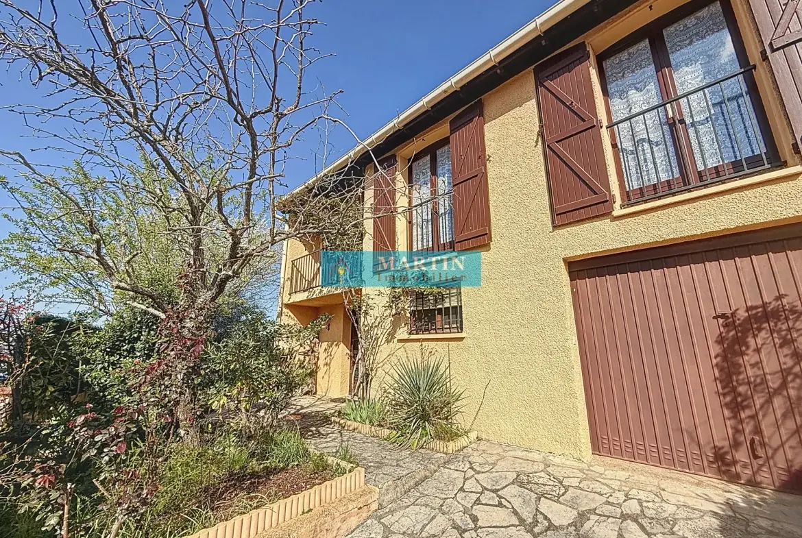 Villa 6 pièces en 3 faces à Céret, 143 m² avec jardin et potentiel divisé 