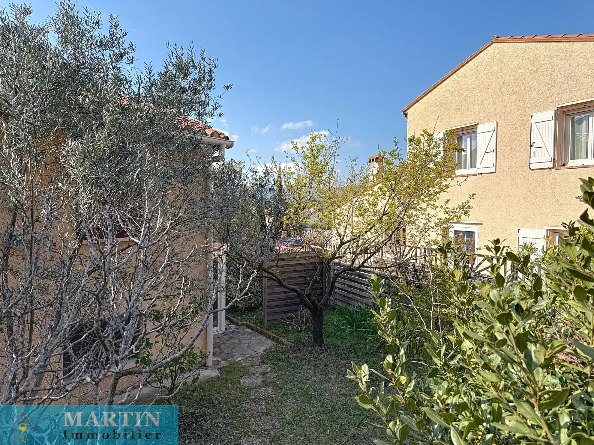 Villa 6 pièces en 3 faces à Céret, 143 m² avec jardin et potentiel divisé 