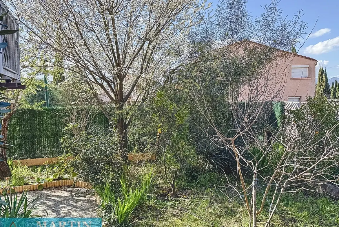 Villa 6 pièces en 3 faces à Céret, 143 m² avec jardin et potentiel divisé 
