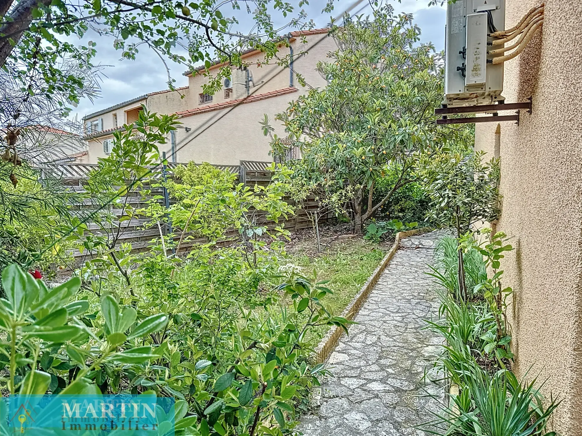 Villa 6 pièces en 3 faces à Céret, 143 m² avec jardin et potentiel divisé 