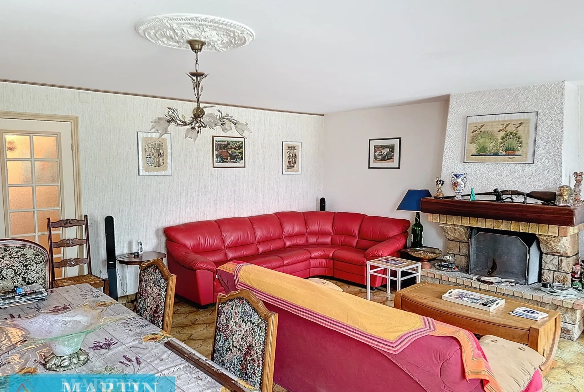 Villa 6 pièces en 3 faces à Céret, 143 m² avec jardin et potentiel divisé 