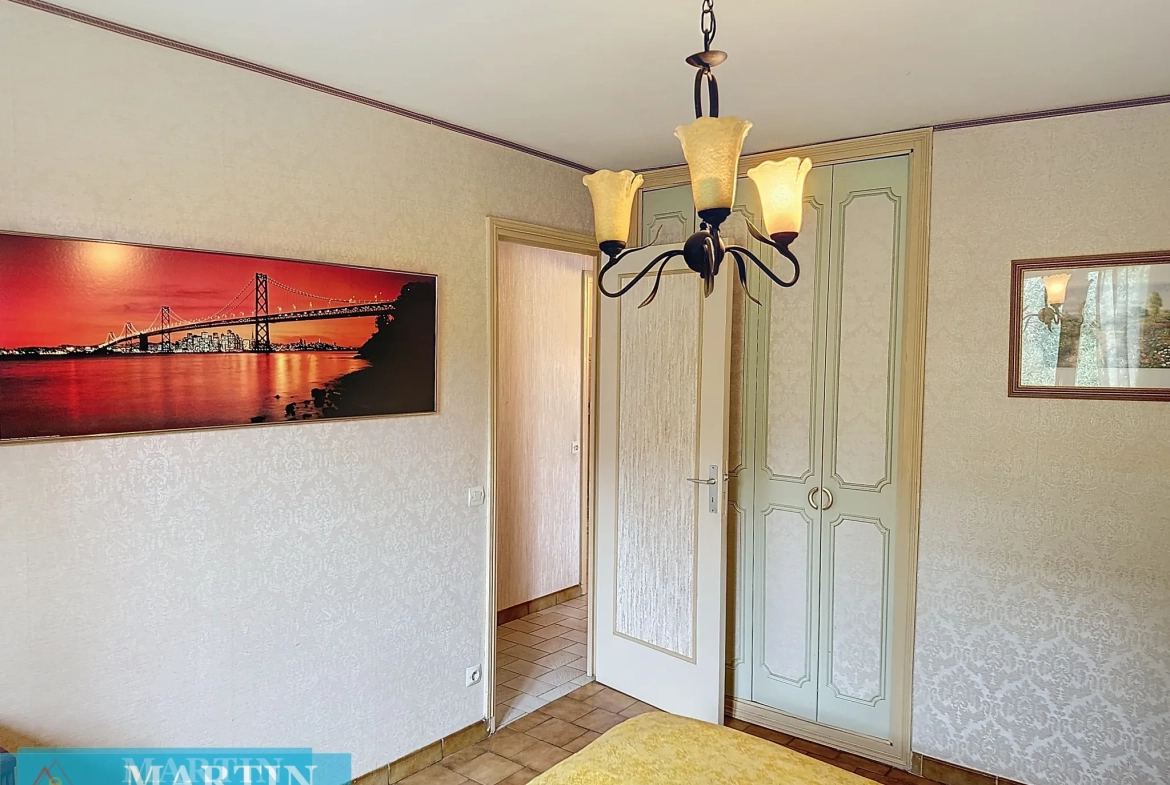 Villa 6 pièces en 3 faces à Céret, 143 m² avec jardin et potentiel divisé 