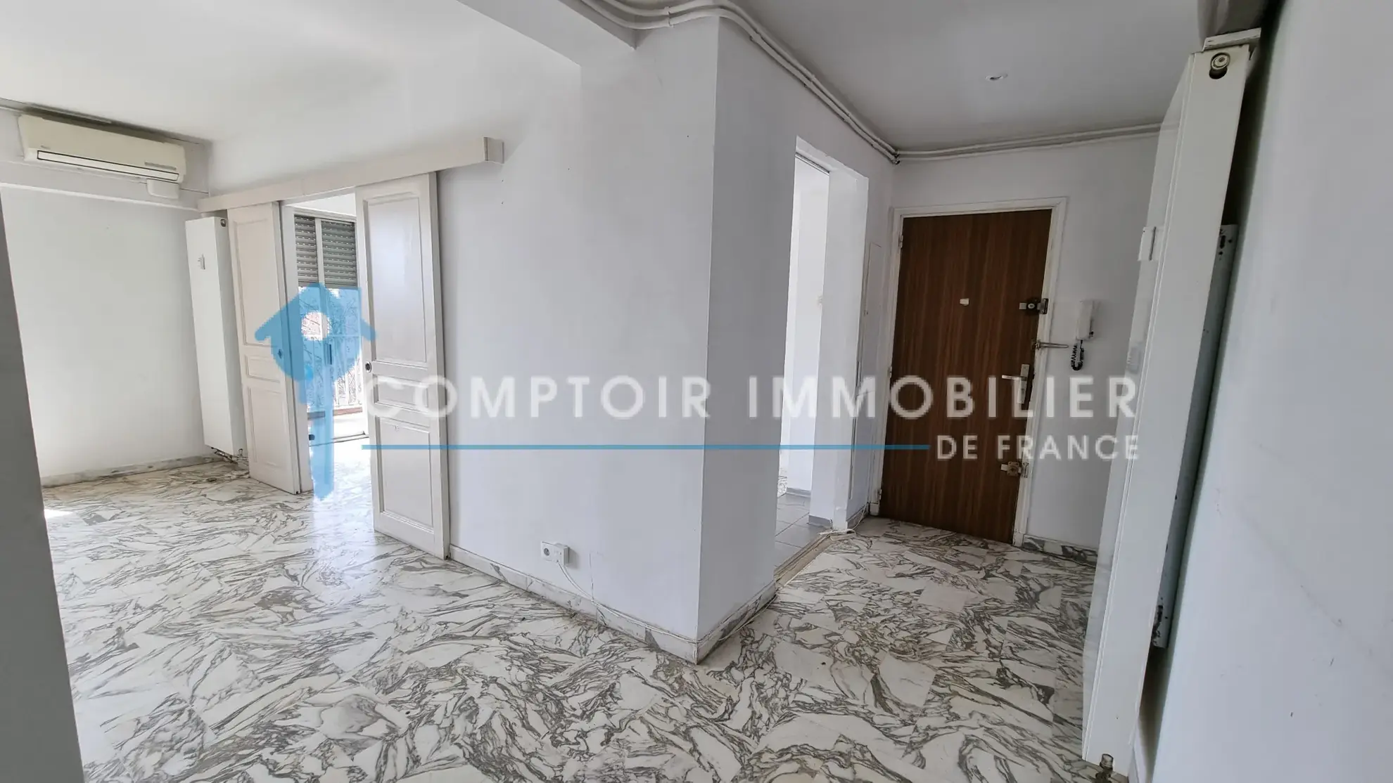Appartement T4 à Draguignan avec terrasse, cave et parking - Idéal investisseur ou famille 