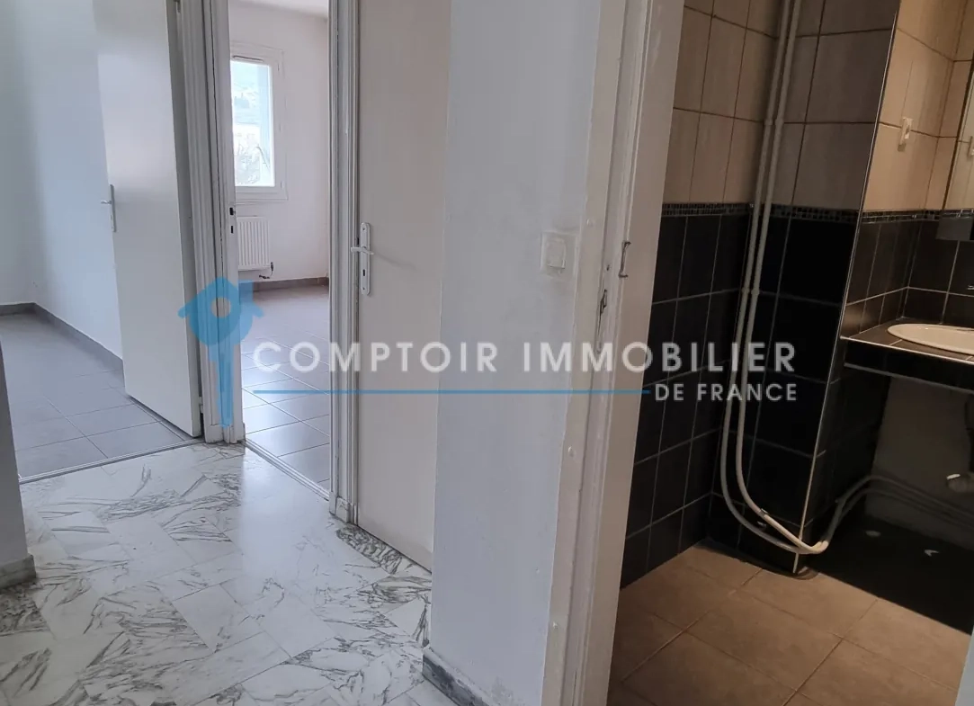 Appartement T4 à Draguignan avec terrasse, cave et parking - Idéal investisseur ou famille 
