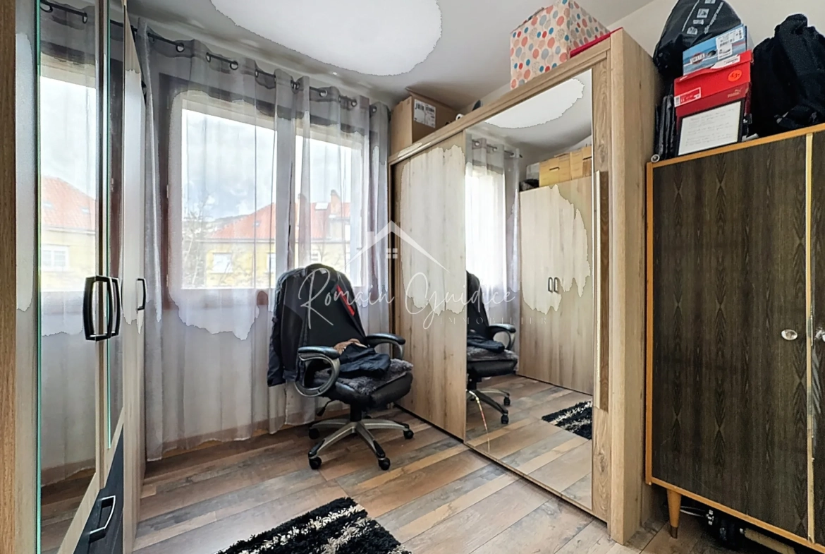 Bel appartement F5 rénové de 85 m² avec garage et cave à Millau 