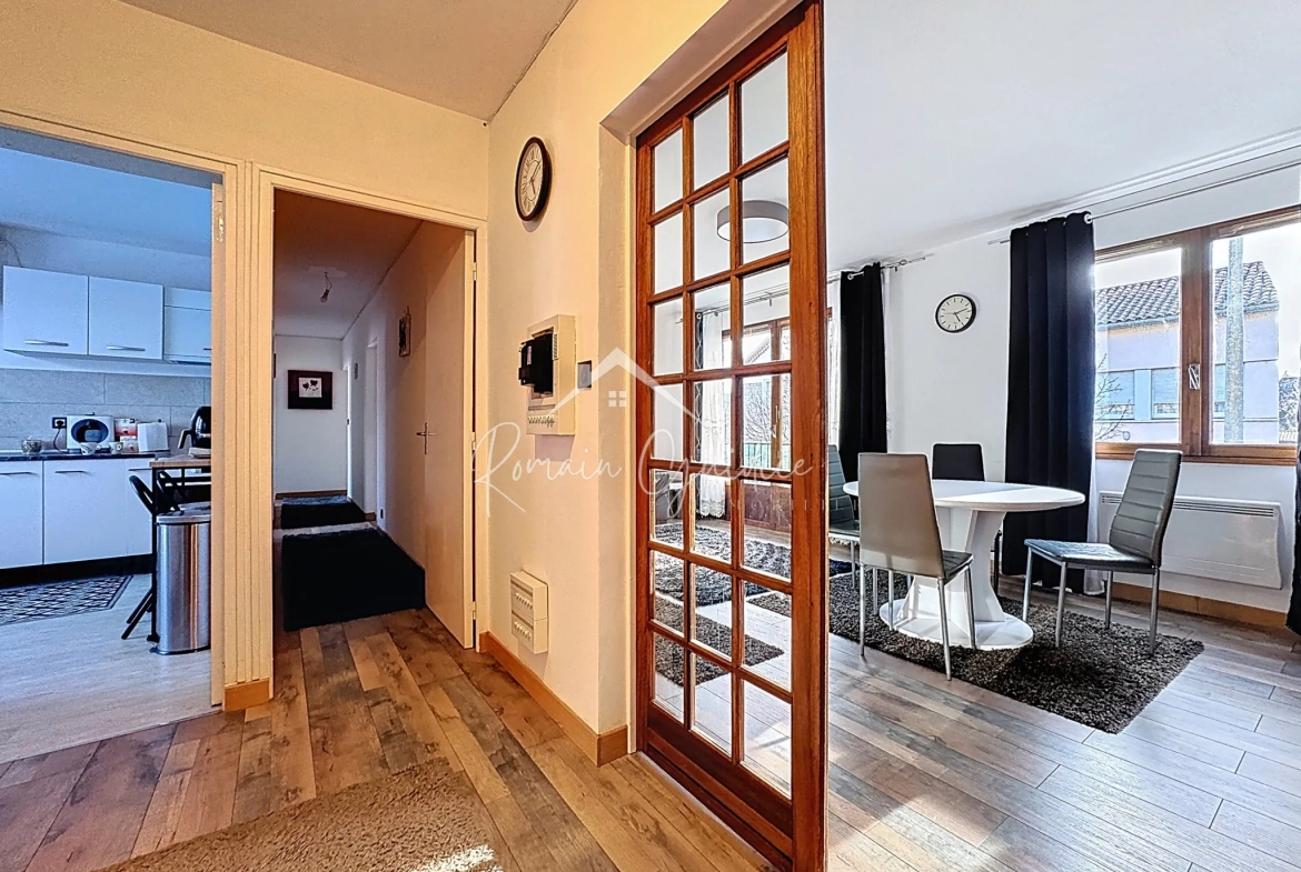 Bel appartement F5 rénové de 85 m² avec garage et cave à Millau 