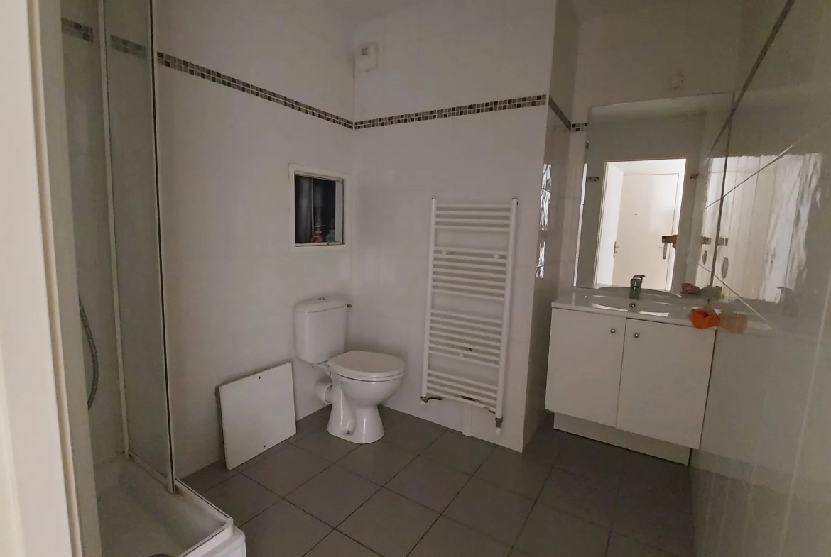 Studio à Chaville Centre-ville avec ascenseur, idéal investisseur ou premier achat 