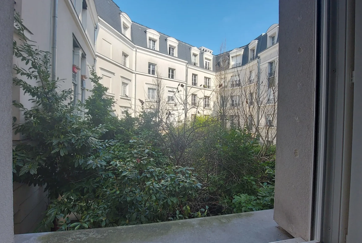 Studio à Chaville Centre-ville avec ascenseur, idéal investisseur ou premier achat 