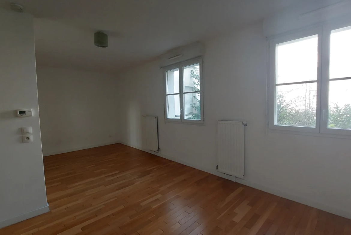Studio à Chaville Centre-ville avec ascenseur, idéal investisseur ou premier achat 