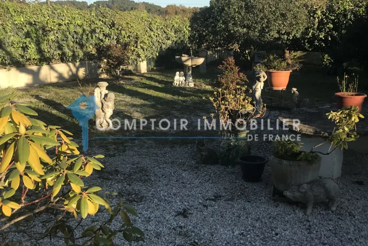 Villa de plain-pied à vendre à Anduze avec grand terrain 
