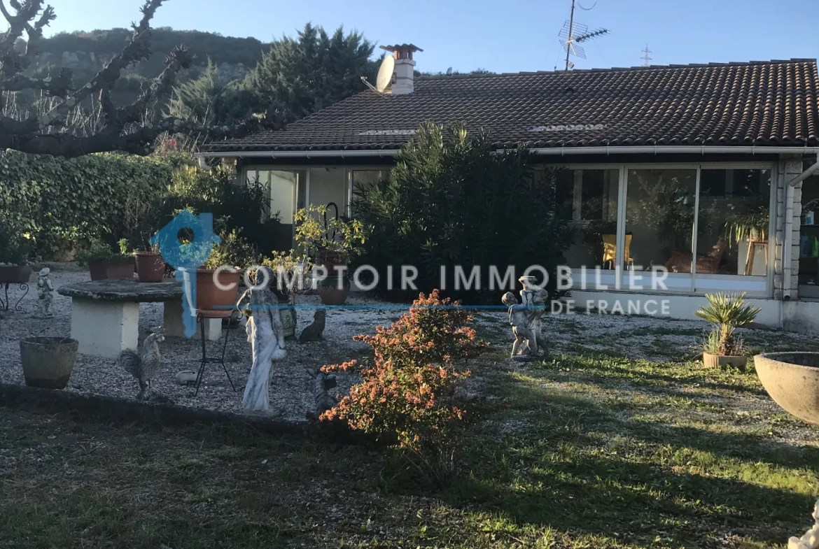 Villa de plain-pied à vendre à Anduze avec grand terrain 