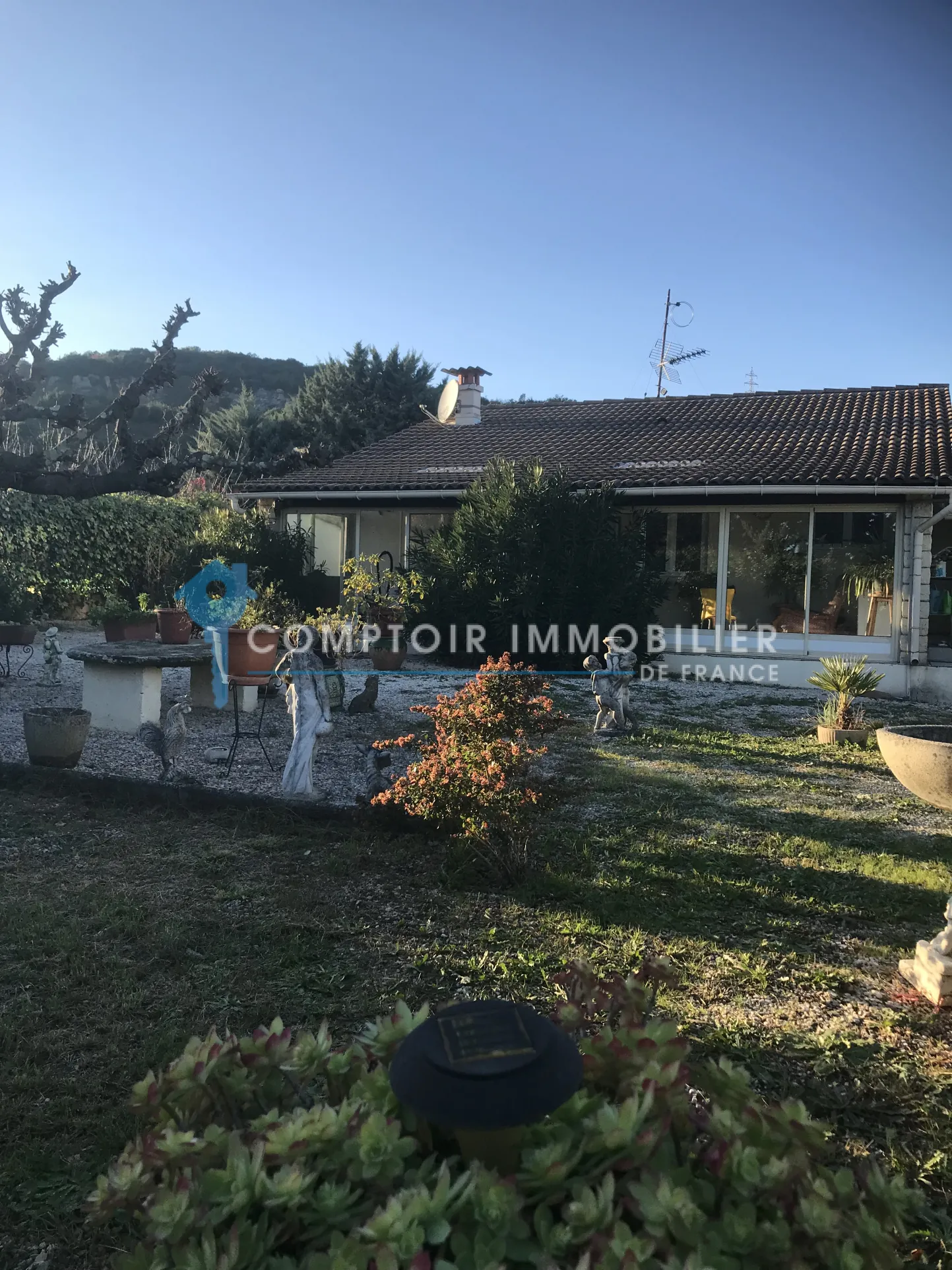 Villa de plain-pied à vendre à Anduze avec grand terrain 