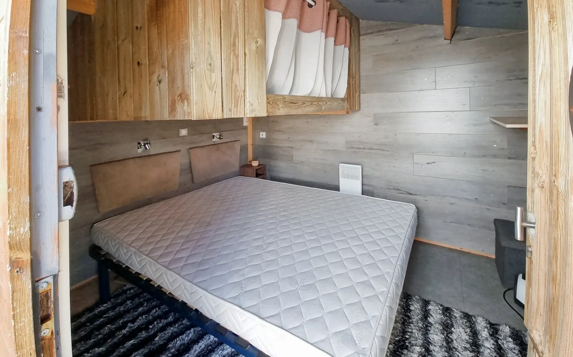 Terrain de loisir de 221 m² avec cottage, dépendances et garage à Bourgneuf en Retz 