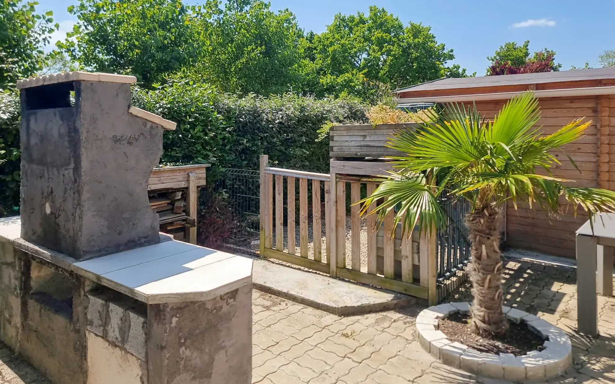 Terrain de loisir de 221 m² avec cottage, dépendances et garage à Bourgneuf en Retz 