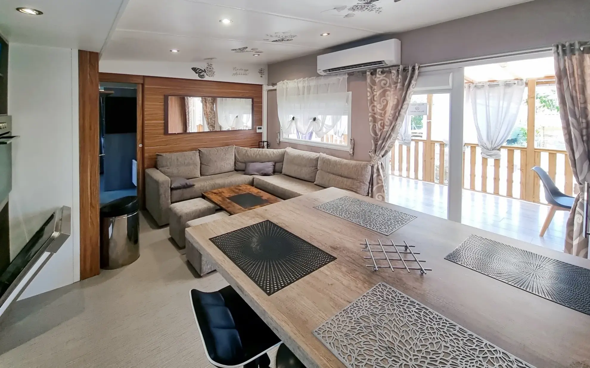 Terrain de loisir de 221 m² avec cottage, dépendances et garage à Bourgneuf en Retz 