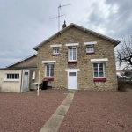 Maison à Thouars de 94 m² avec garage, cave et jardin, quartier calme