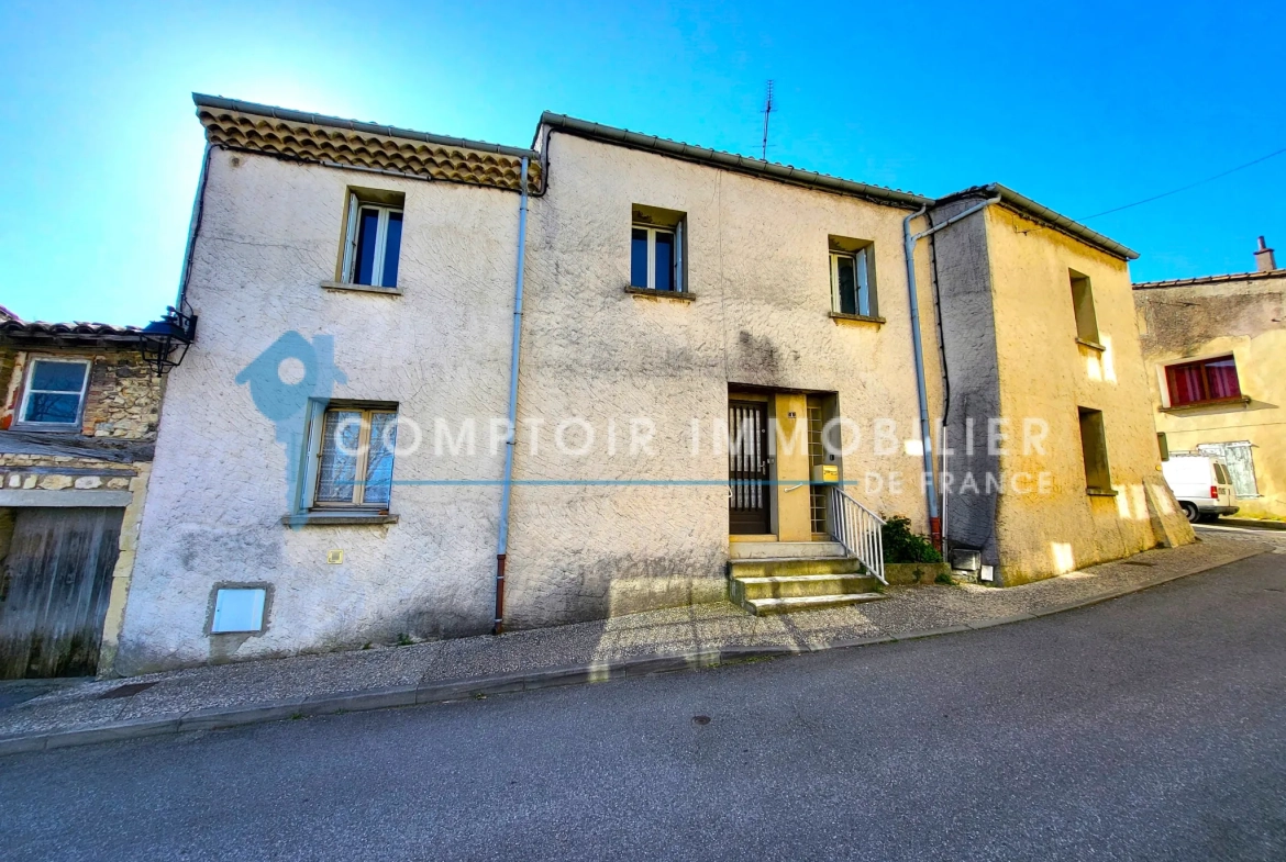 A vendre maison de ville de 145 m² à Livron-sur-Drôme avec grand potentiel 