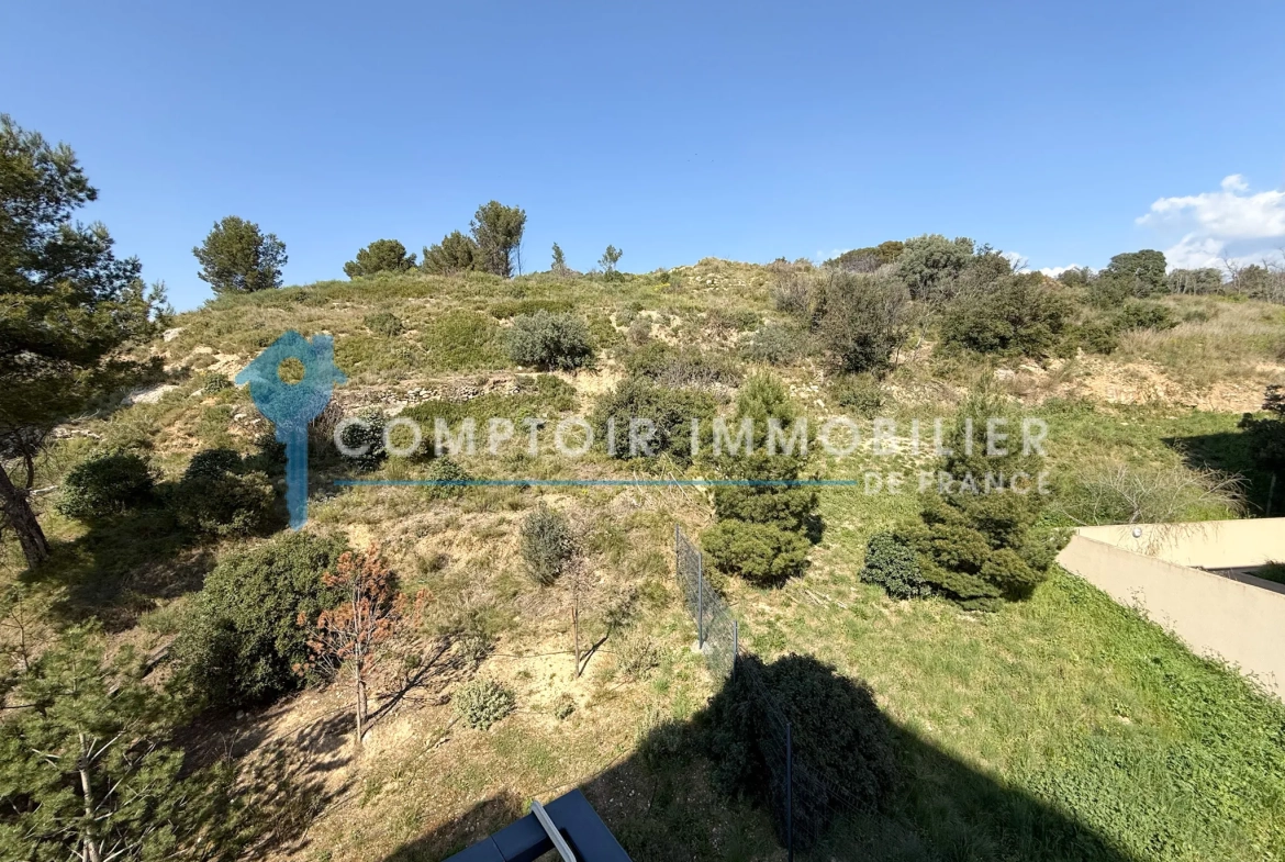 Appartement T3 avec terrasse, parking et vue à Marseille - Hauts de Saint-Marthe 