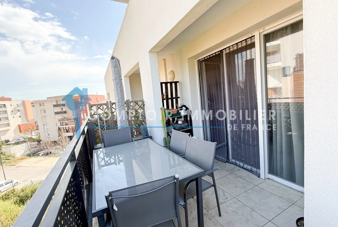 Appartement T3 avec terrasse, parking et vue à Marseille - Hauts de Saint-Marthe 