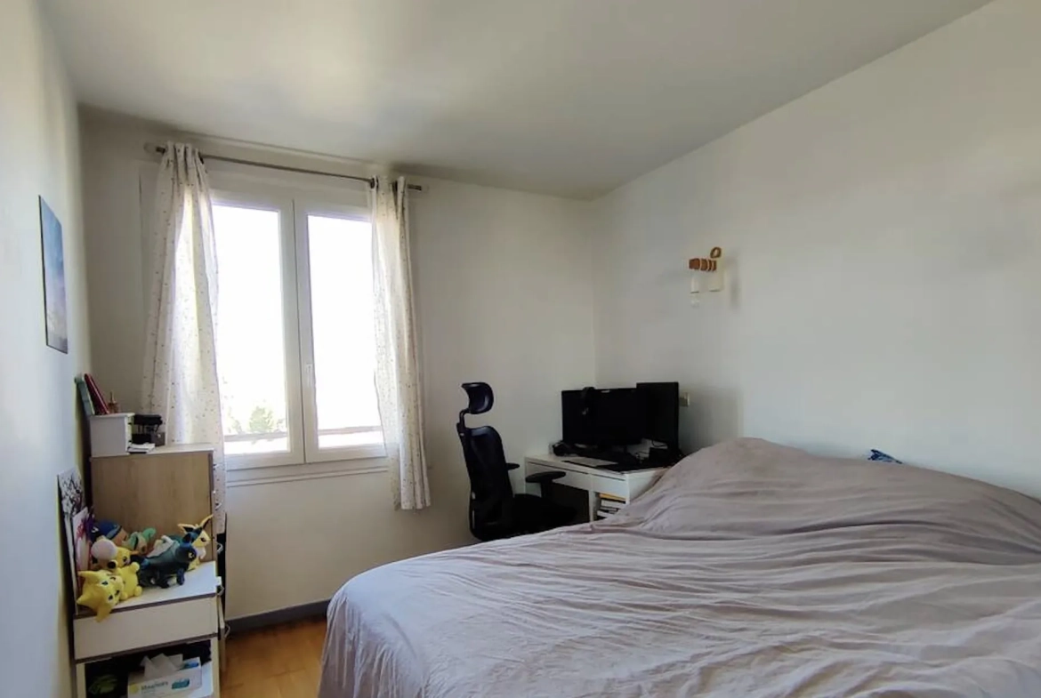 Bel appartement 3 pièces à Le Perreux-sur-Marne avec balcon, garage et cave 