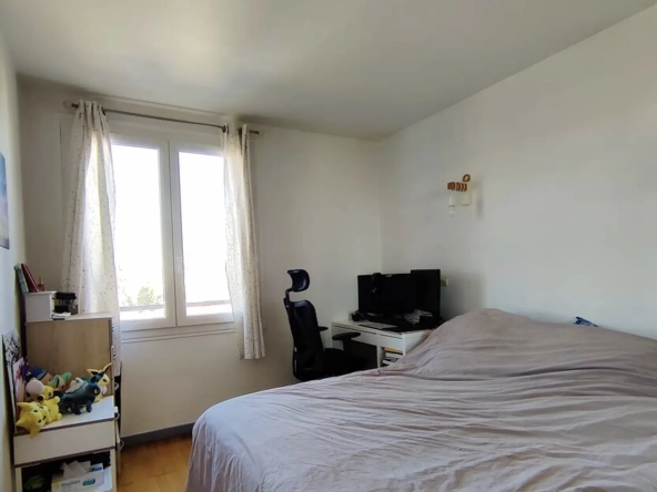 Bel appartement 3 pièces à Le Perreux-sur-Marne avec balcon, garage et cave 