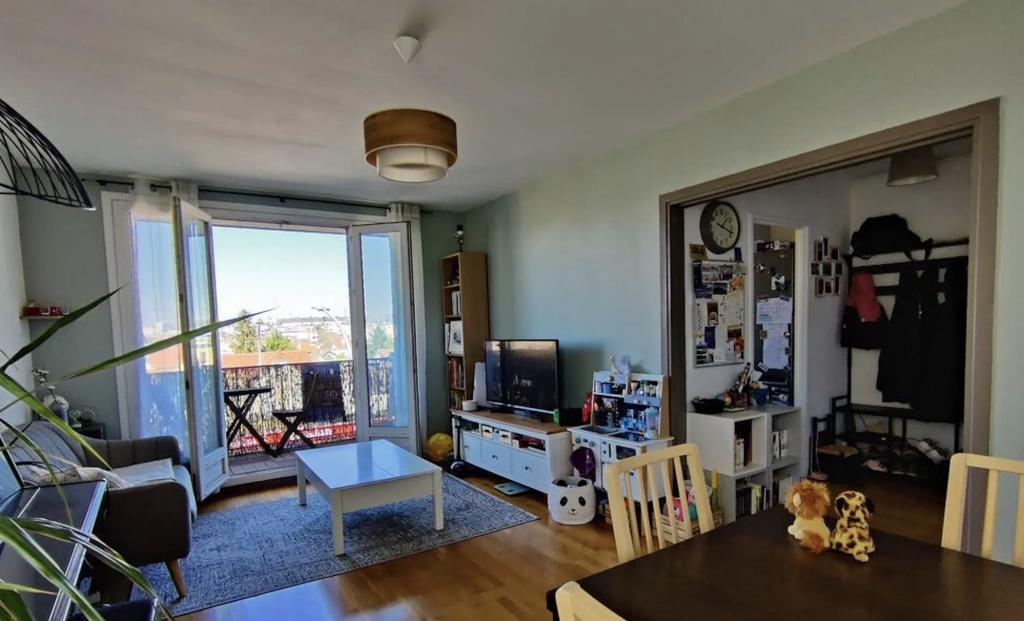 Bel appartement 3 pièces à Le Perreux-sur-Marne avec balcon, garage et cave