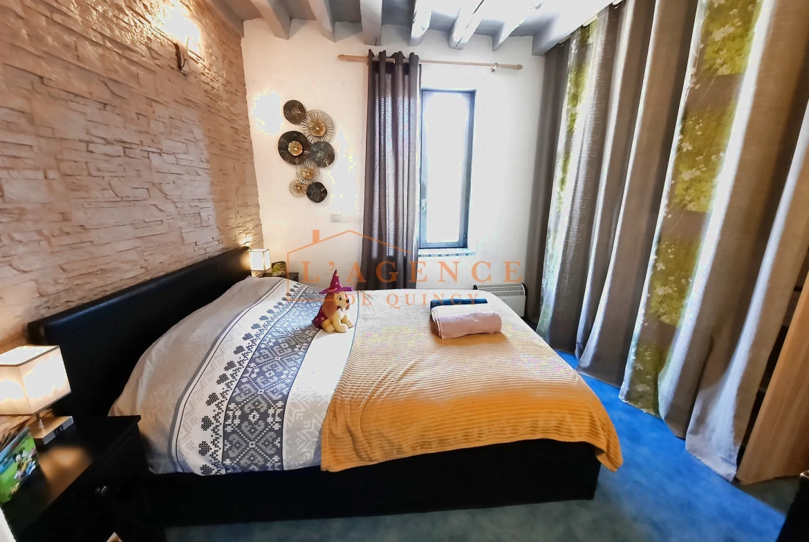 Appartement T2 à Quincy-Voisins - Charme ancien, proximité commodités 