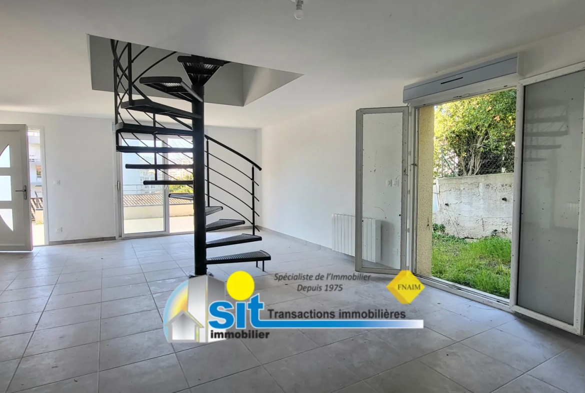 Maison rénovée à Vienne Charavel avec garage et terrasse - 87 m² 