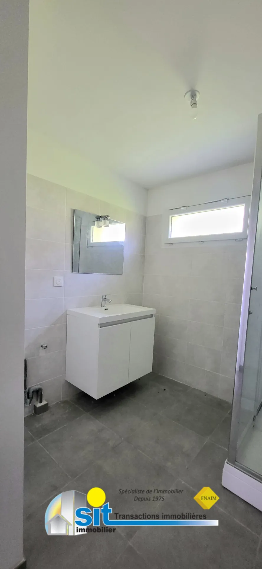 Maison rénovée à Vienne Charavel avec garage et terrasse - 87 m² 