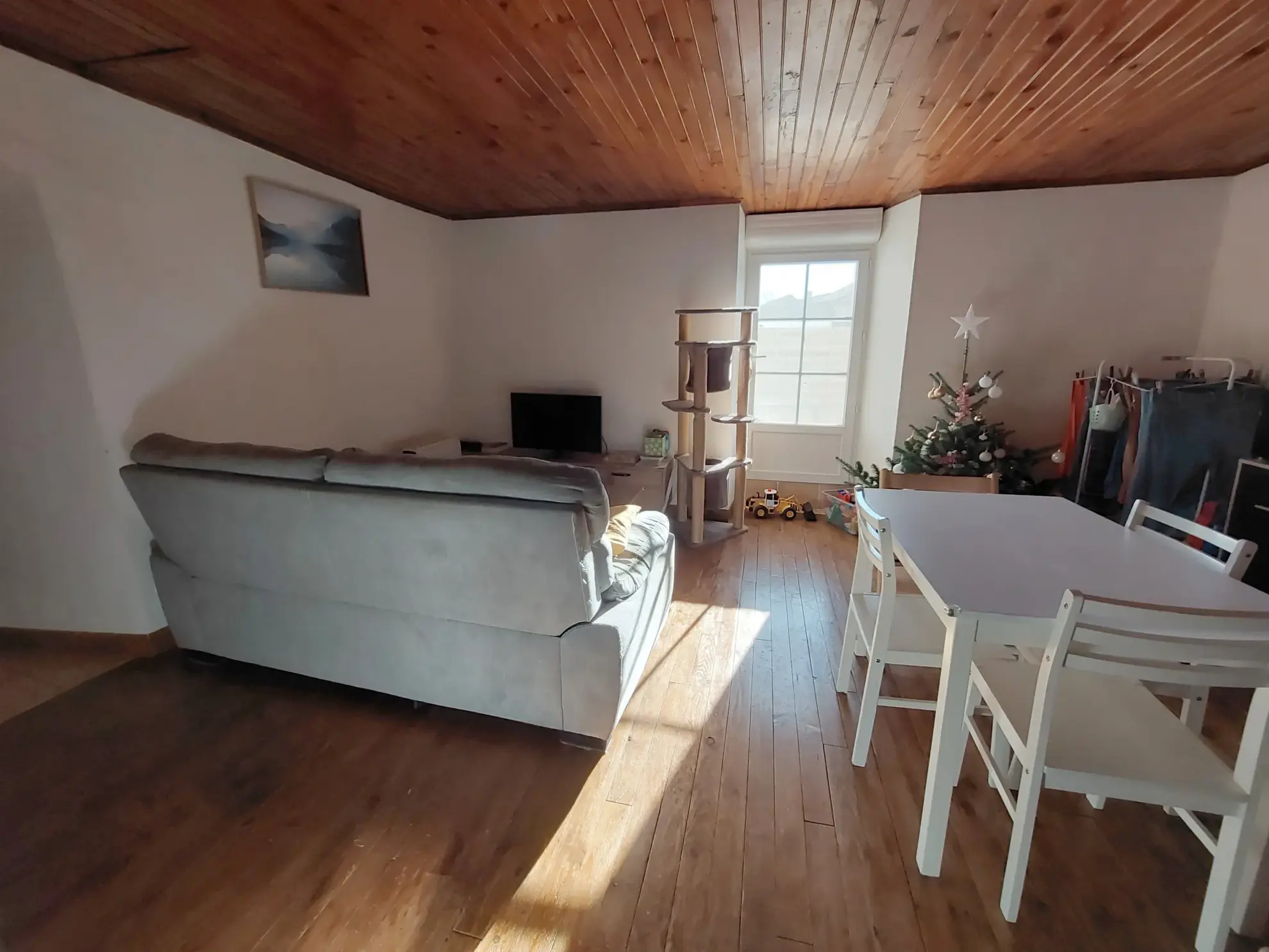 Charmante maison de village de 132 m² avec terrasse et garage proche du lac du Laouzas 