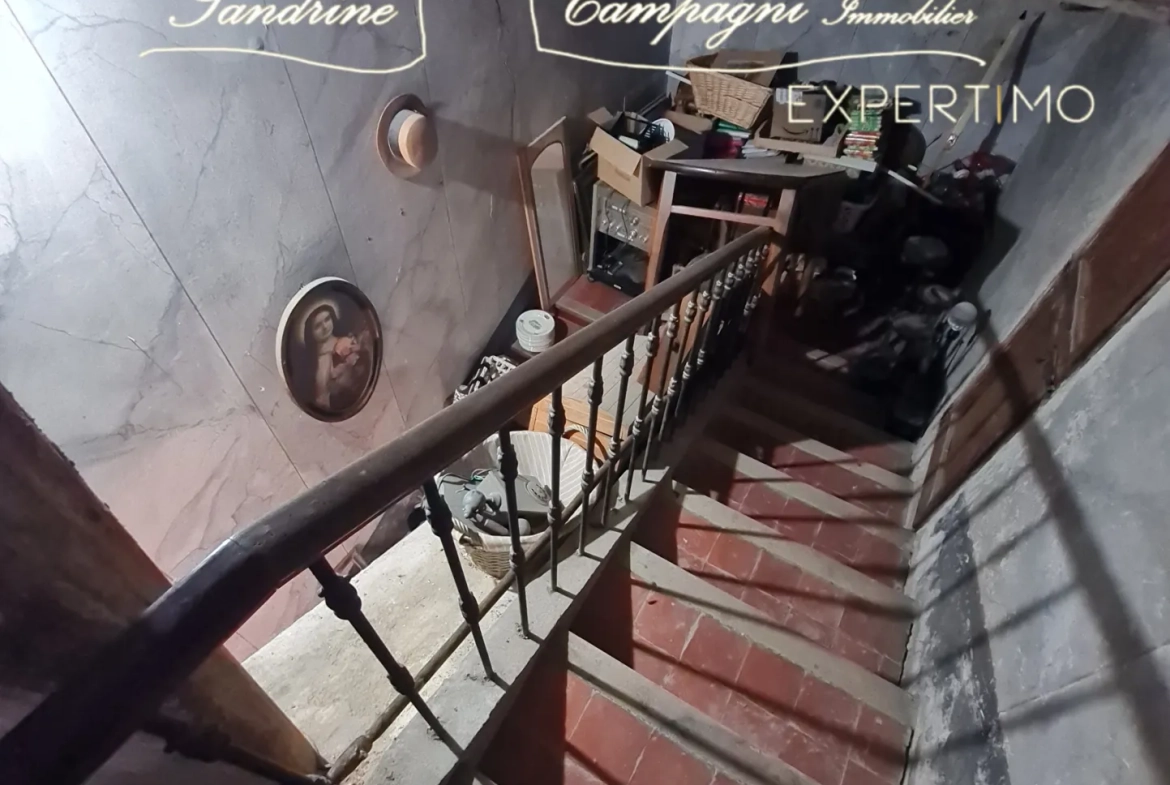 Magnifique mas de caractère avec terrasse, garage et parking à Malemort du Comtat 