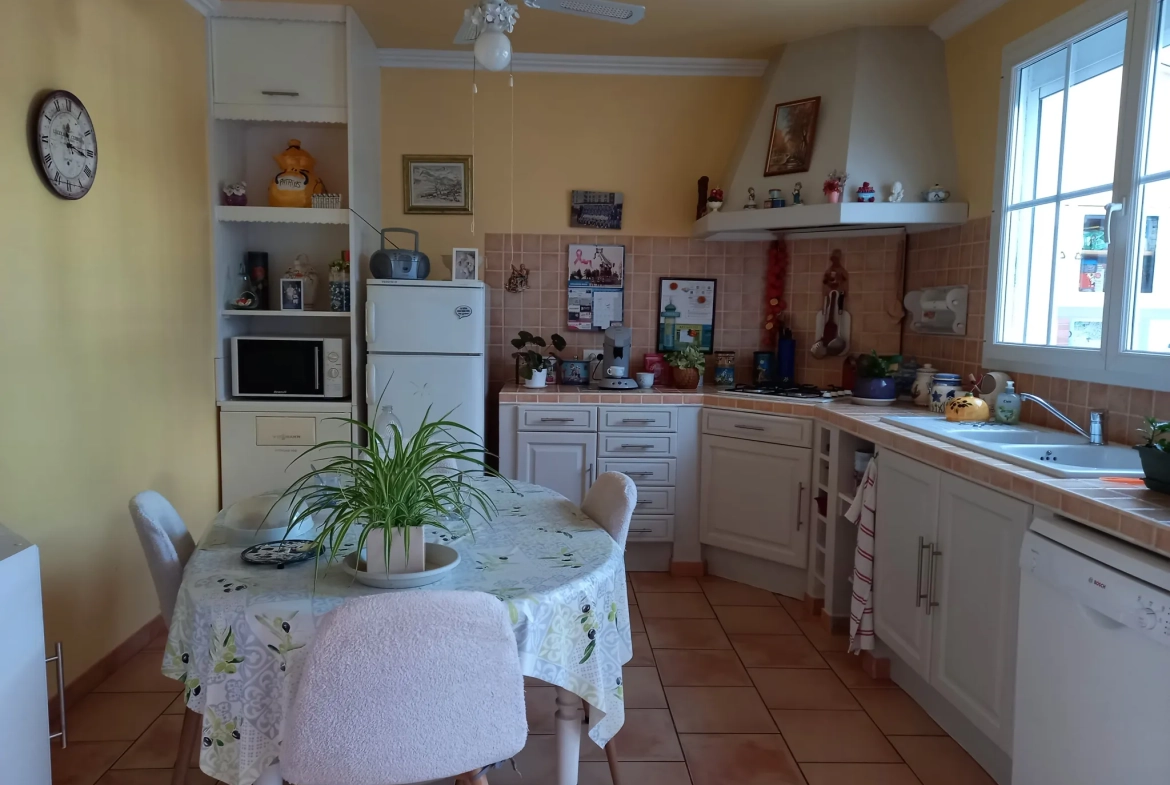 Maison de ville avec jardin à Moissac, 4 chambres, véranda et vue sur les coteaux 