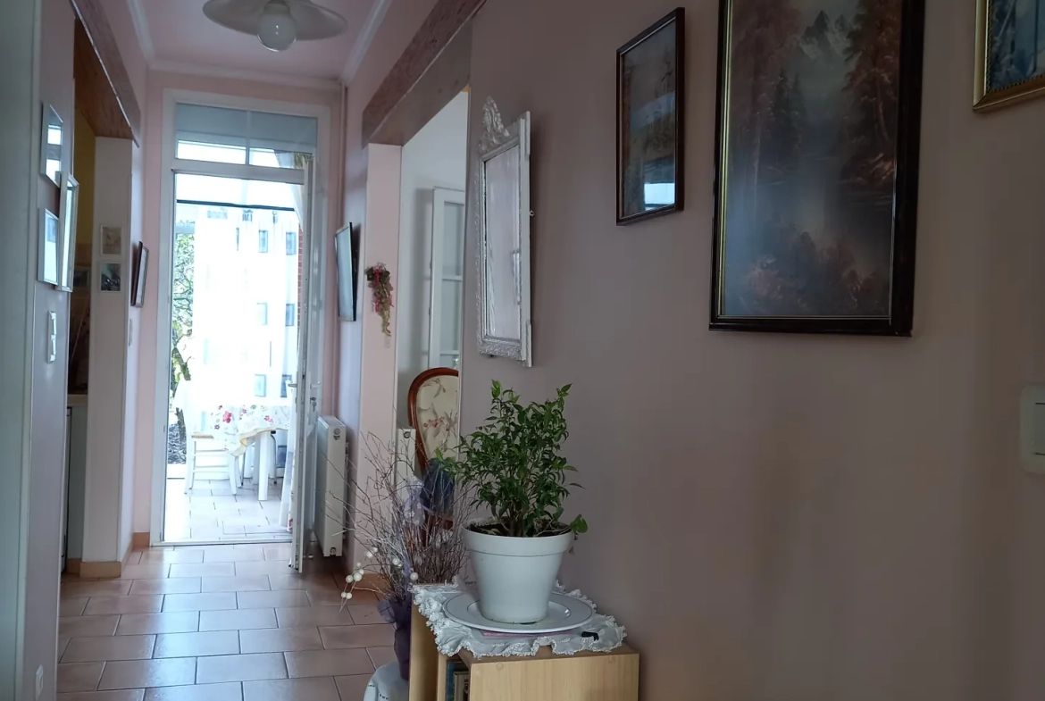 Maison de ville avec jardin à Moissac, 4 chambres, véranda et vue sur les coteaux 