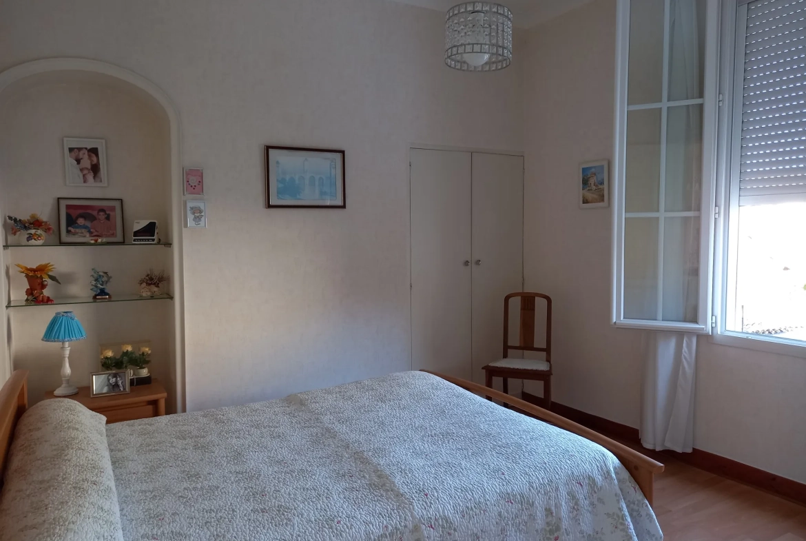 Maison de ville avec jardin à Moissac, 4 chambres, véranda et vue sur les coteaux 