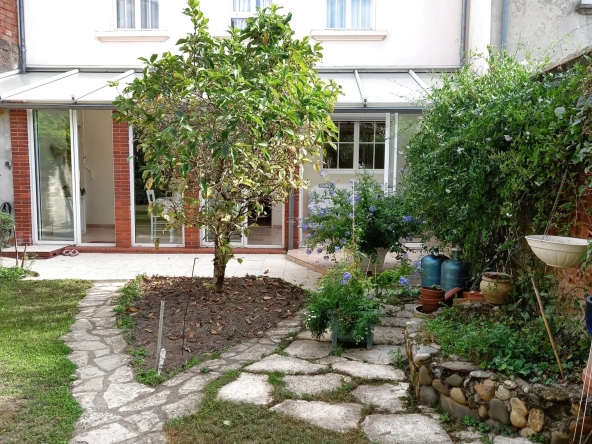 Maison de ville avec jardin à Moissac, 4 chambres, véranda et vue sur les coteaux